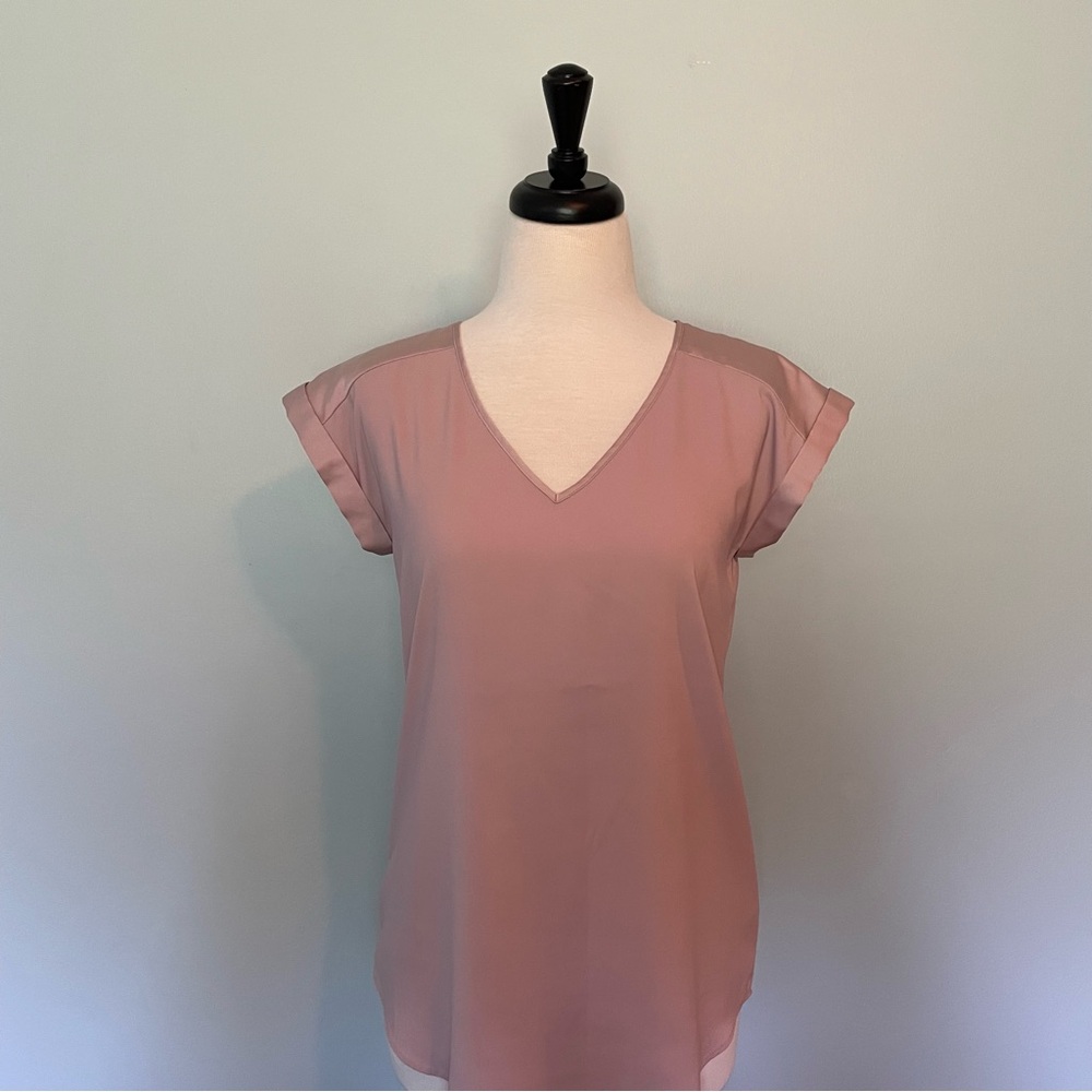 Express Rolled Cap Sleeve V Neckline Satiny Size S Blouse